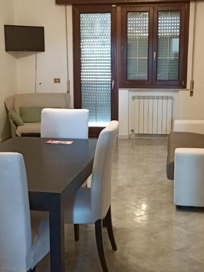 Modular King Suite - Intera Suite Vicino Aeroporto E Fiera Di Roma Fiumicino Ngoại thất bức ảnh